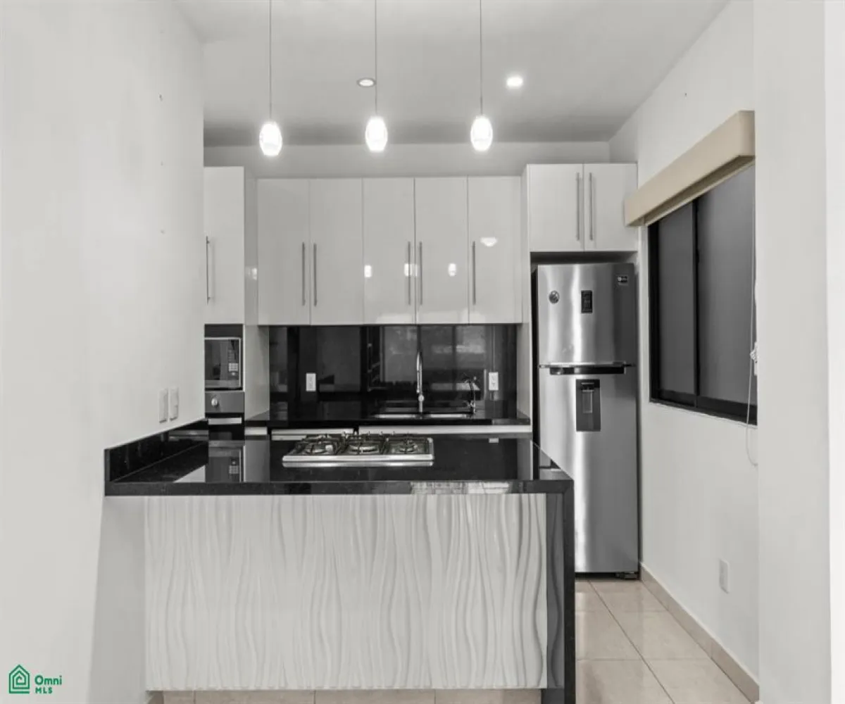 Departamento En Venta,Coapinole,Calle 16 de Septiembre 746 Interior 5, Puerto Vallarta, Jalisco 48290, 2 Habitaciones,2 Baños,Calle 16 de Septiembre,3,MX25995355
