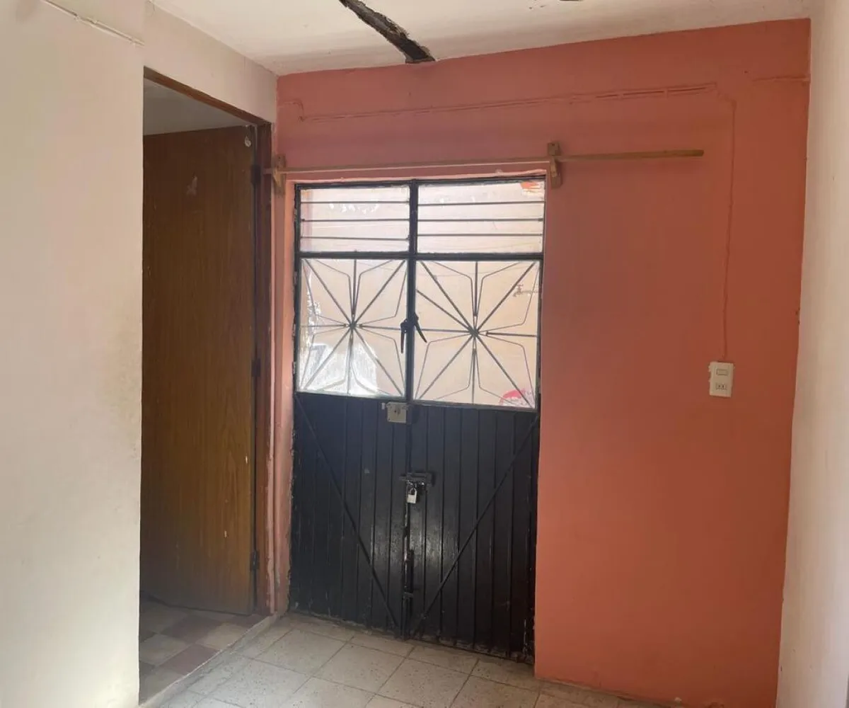 Casa En Venta,Calle San Pablo 30, San Pedro Tlaquepaque, Jalisco 45615, 2 Habitaciones,1 Baño,Calle San Pablo,1,pckmfWI
