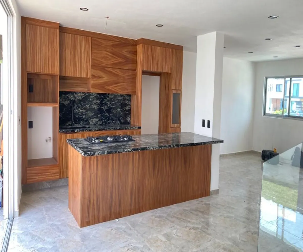 Casa En Venta,Adamar,Avenida Adamar 796, Tlajomulco de Zúñiga, Jalisco 45645, 4 Habitaciones,3 Baños,Avenida Adamar,2,pe2p6WH