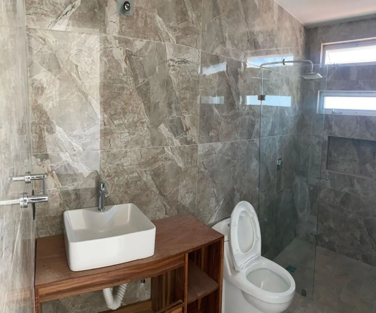 Casa En Venta,Adamar,Avenida Adamar 796, Tlajomulco de Zúñiga, Jalisco 45645, 4 Habitaciones,3 Baños,Avenida Adamar,2,pe2p6WH