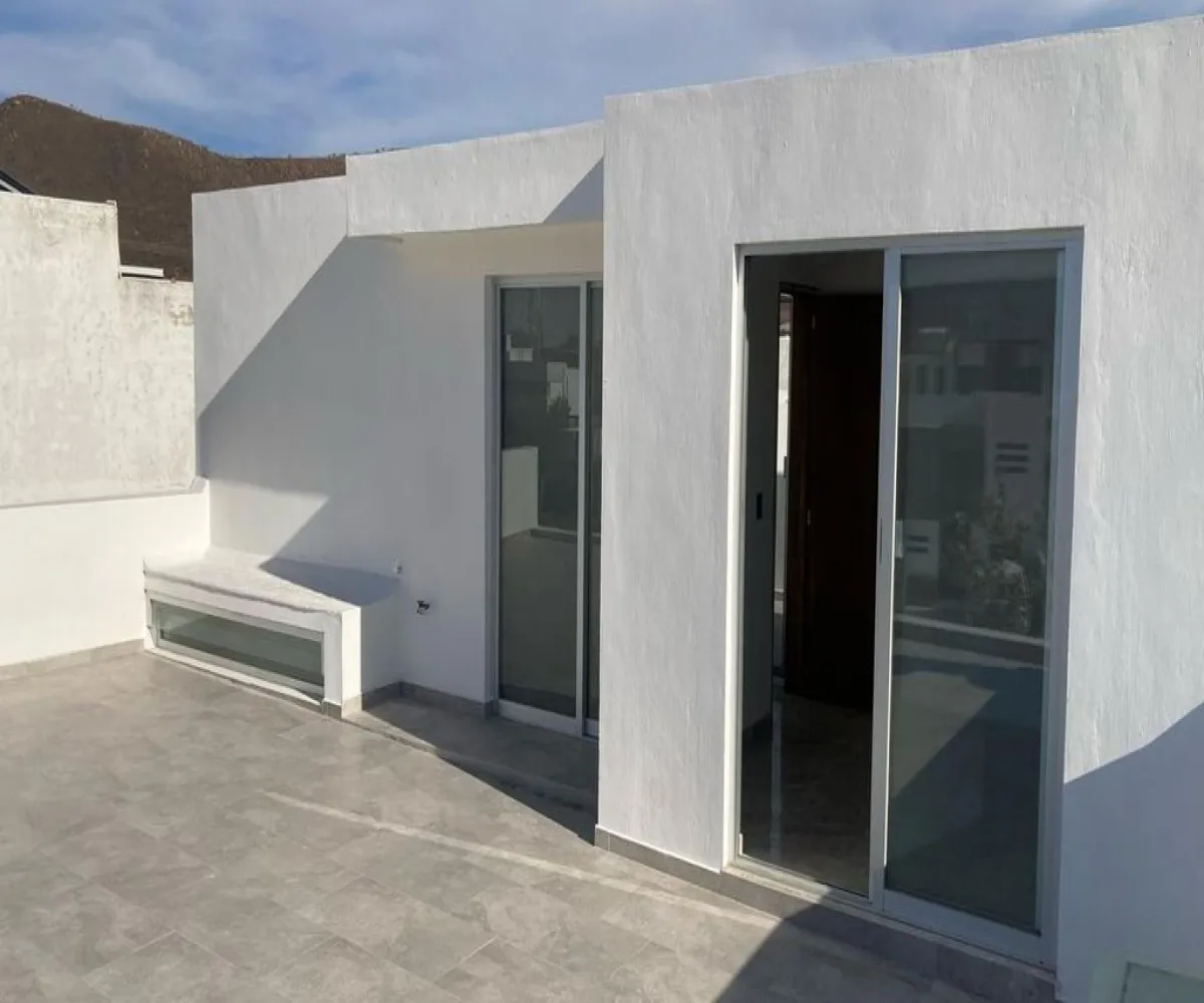 Casa En Venta,Adamar,Avenida Adamar 796, Tlajomulco de Zúñiga, Jalisco 45645, 4 Habitaciones,3 Baños,Avenida Adamar,2,pe2p6WH