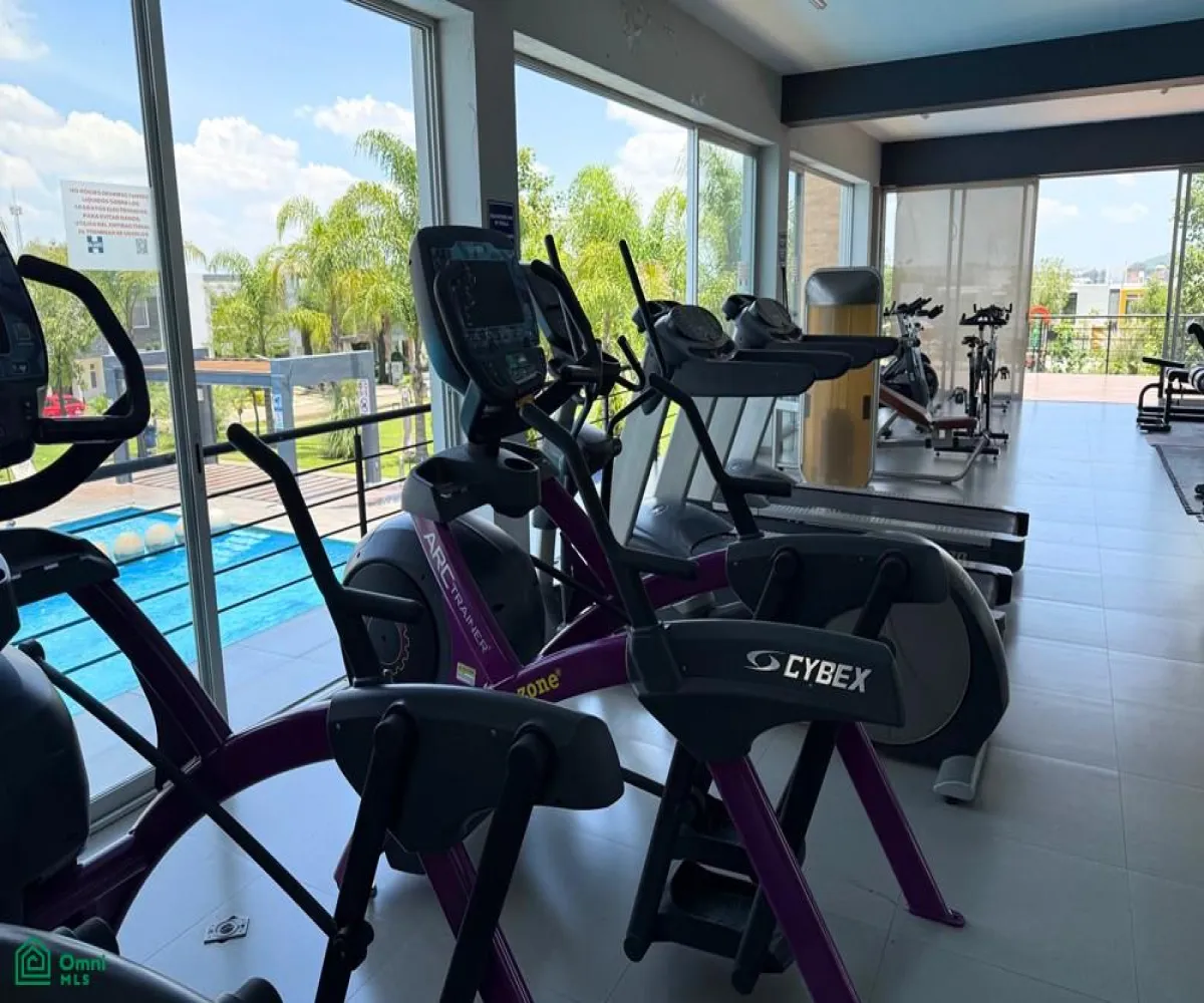 Casa En Venta,Fraccionamiento El Alcázar (Casa Fuerte),Baluarte 93, Tlajomulco de Zuniga, Jalisco 45645, 4 Habitaciones,3 Baños,Baluarte,2,MX25995537