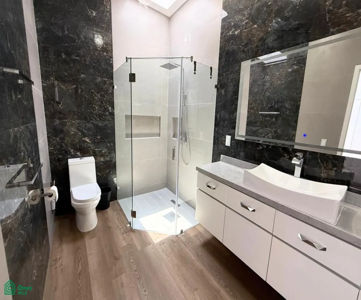 Casa En Venta,Fraccionamiento El Alcázar (Casa Fuerte),Baluarte 93, Tlajomulco de Zuniga, Jalisco 45645, 4 Habitaciones,3 Baños,Baluarte,2,MX25995537