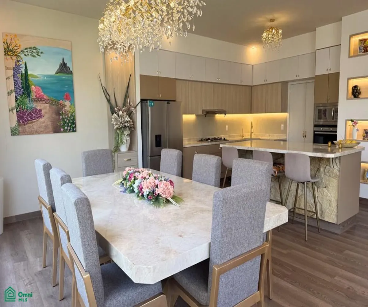 Casa En Venta,Fraccionamiento El Alcázar (Casa Fuerte),Baluarte 93, Tlajomulco de Zuniga, Jalisco 45645, 4 Habitaciones,3 Baños,Baluarte,2,MX25995537