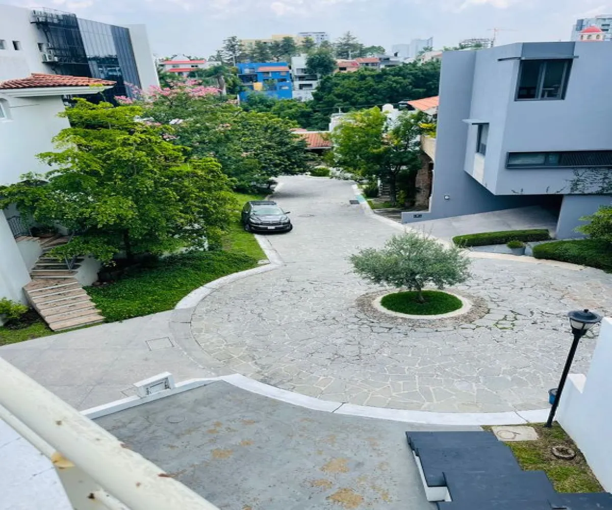 Casa En Venta,Avenida Naciones Unidas 7000 5, Zapopan, Jalisco 45110, 3 Habitaciones,4 Baños,Avenida Naciones Unidas,1,p9Pdm7G Casa En Venta,Avenida Naciones Unidas 7000 5, Zapopan, Jalisco 45110, 3 Habitaciones,4 Baños,Avenida Naciones Unidas,1,p9Pdm7G