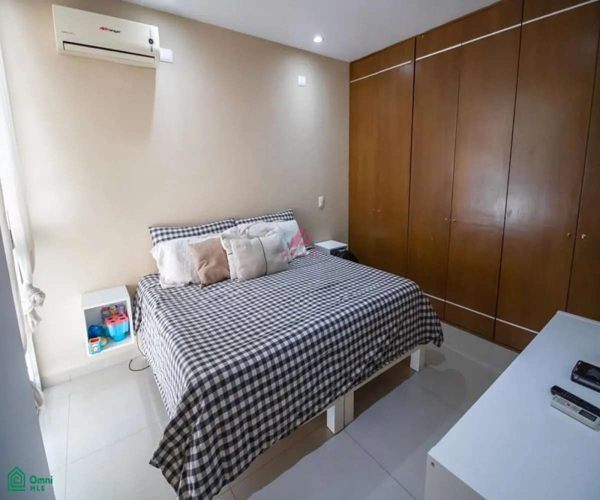 Casa En Venta,Fraccionamiento Colomos Providencia,asunción 1975, Guadalajara, Jalisco 44660, 4 Habitaciones,3 Baños,asunción,3,MX25996181