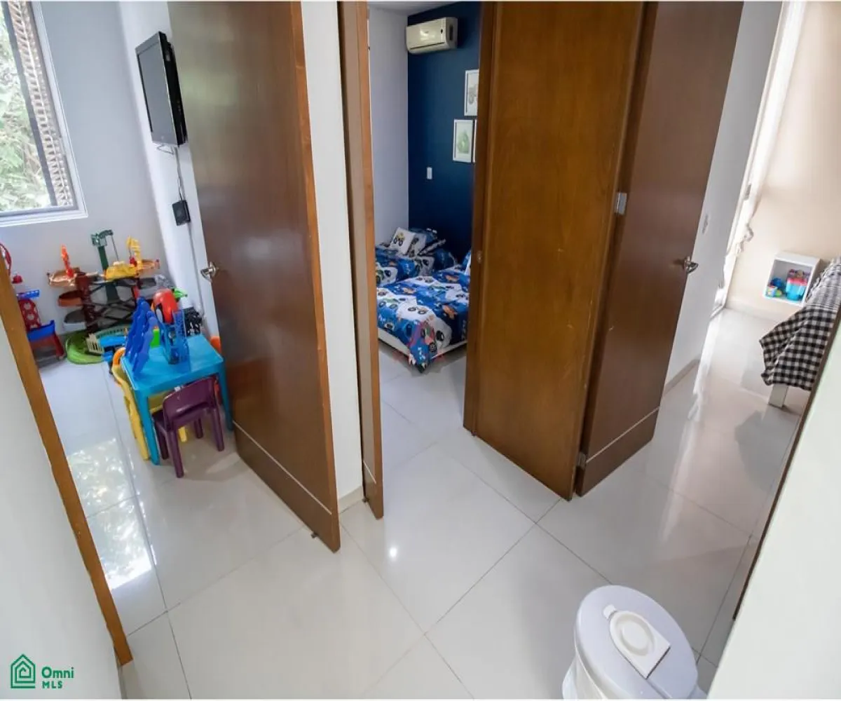 Casa En Venta,Fraccionamiento Colomos Providencia,asunción 1975, Guadalajara, Jalisco 44660, 4 Habitaciones,3 Baños,asunción,3,MX25996181