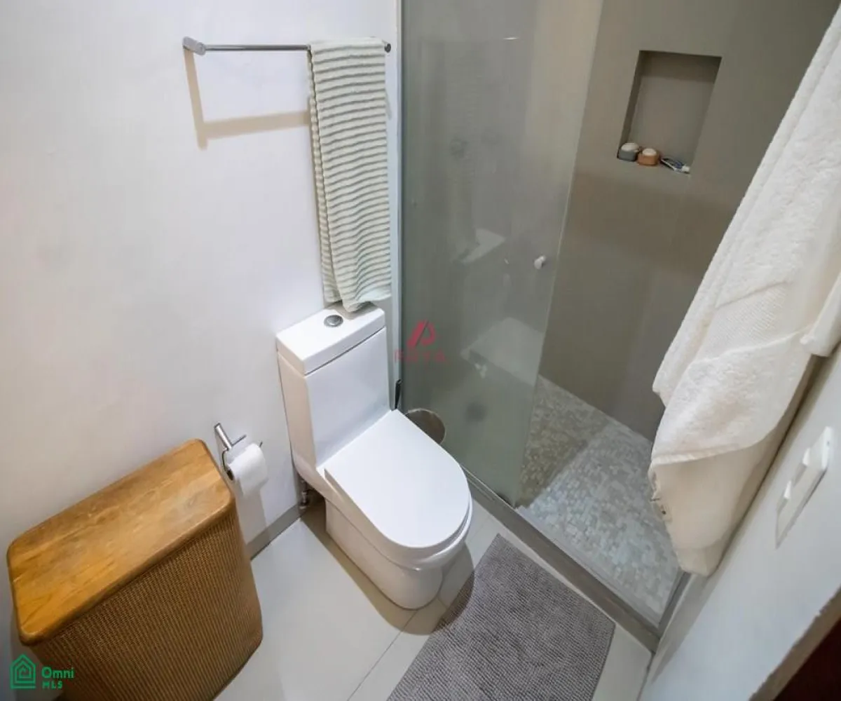 Casa En Venta,Fraccionamiento Colomos Providencia,asunción 1975, Guadalajara, Jalisco 44660, 4 Habitaciones,3 Baños,asunción,3,MX25996181