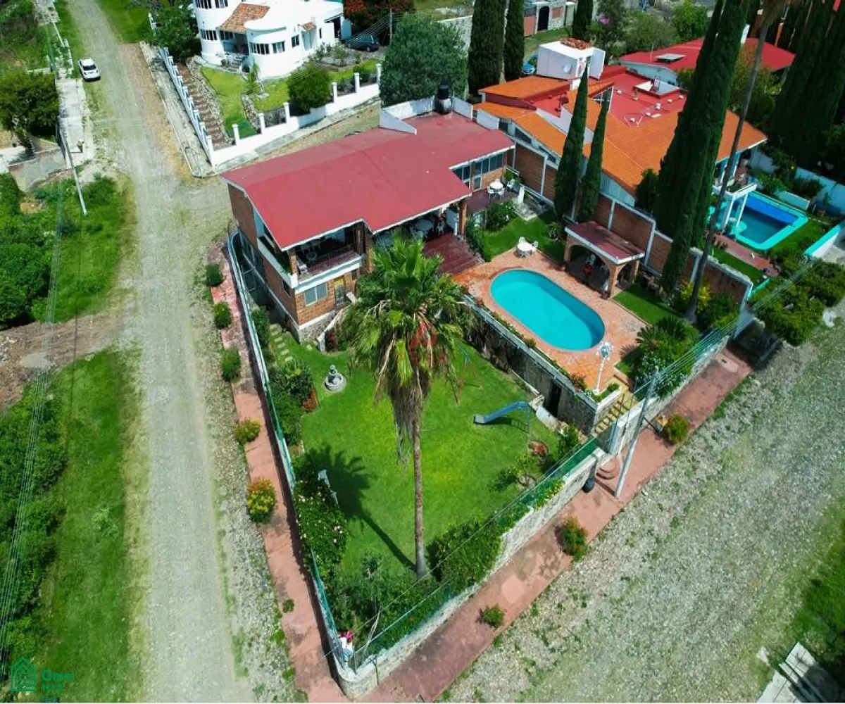 Casa En Venta,Fraccionamiento Brisas de Chapala,Tormenta 2, Chapala, Jalisco 45900, 6 Habitaciones,5 Baños,Tormenta,MX25996182