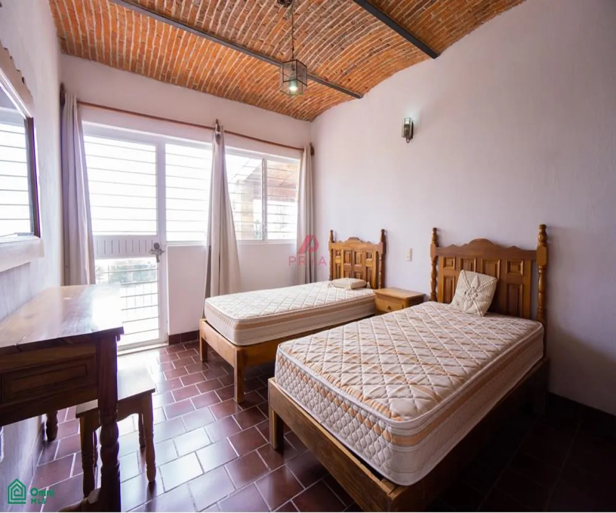 Casa En Venta,Fraccionamiento Brisas de Chapala,Tormenta 2, Chapala, Jalisco 45900, 6 Habitaciones,5 Baños,Tormenta,MX25996182