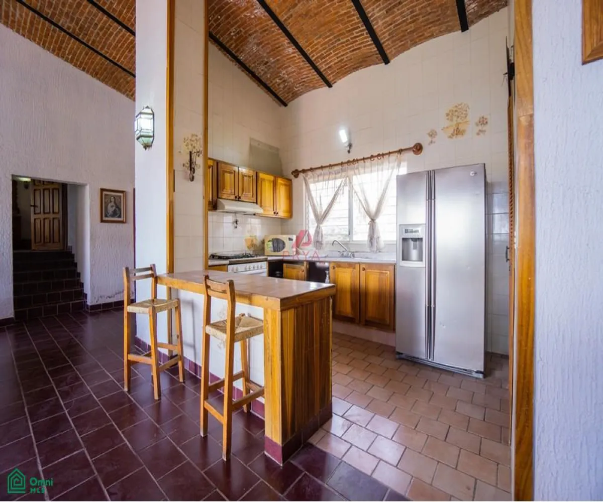 Casa En Venta,Fraccionamiento Brisas de Chapala,Tormenta 2, Chapala, Jalisco 45900, 6 Habitaciones,5 Baños,Tormenta,MX25996182