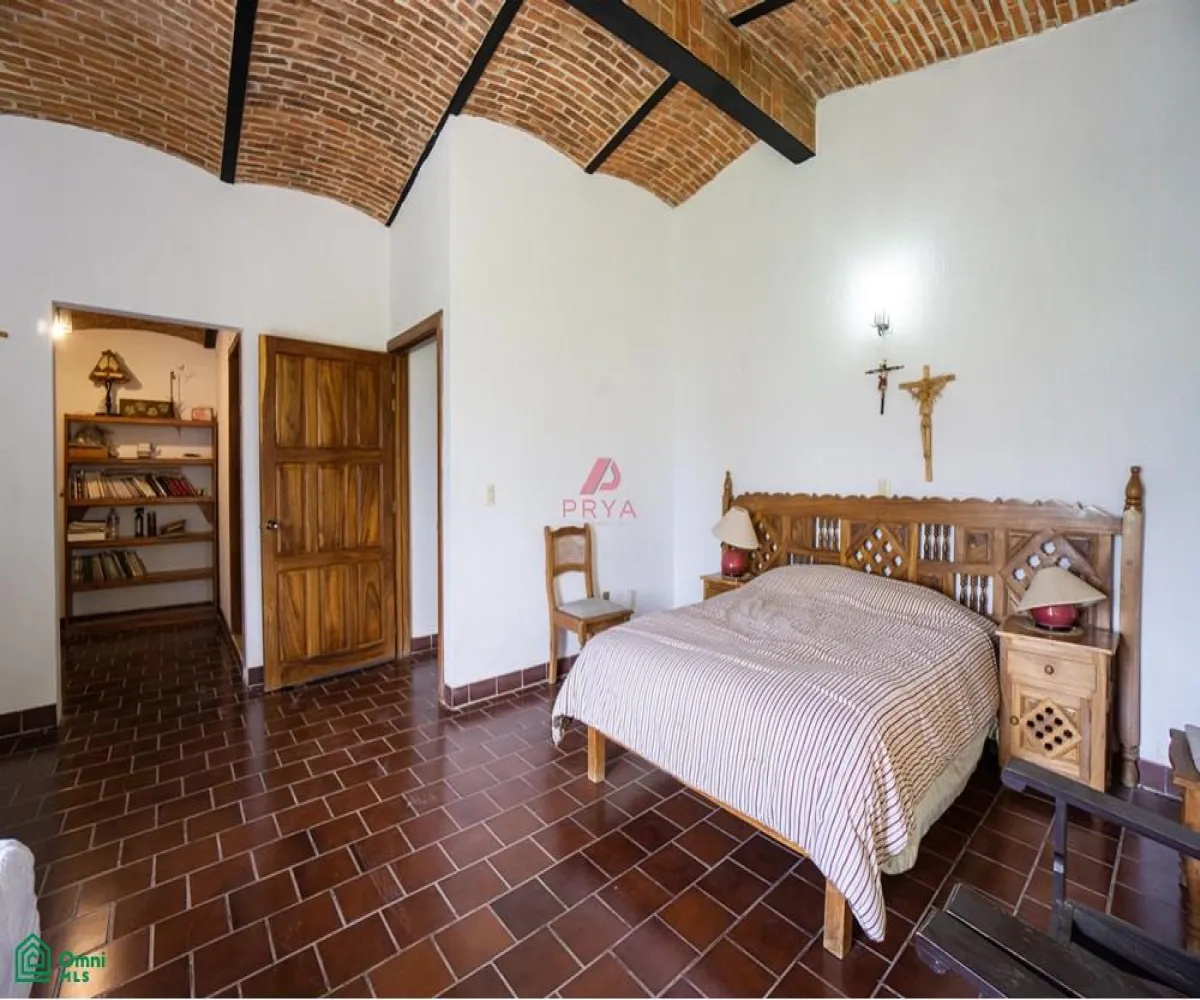 Casa En Venta,Fraccionamiento Brisas de Chapala,Tormenta 2, Chapala, Jalisco 45900, 6 Habitaciones,5 Baños,Tormenta,MX25996182