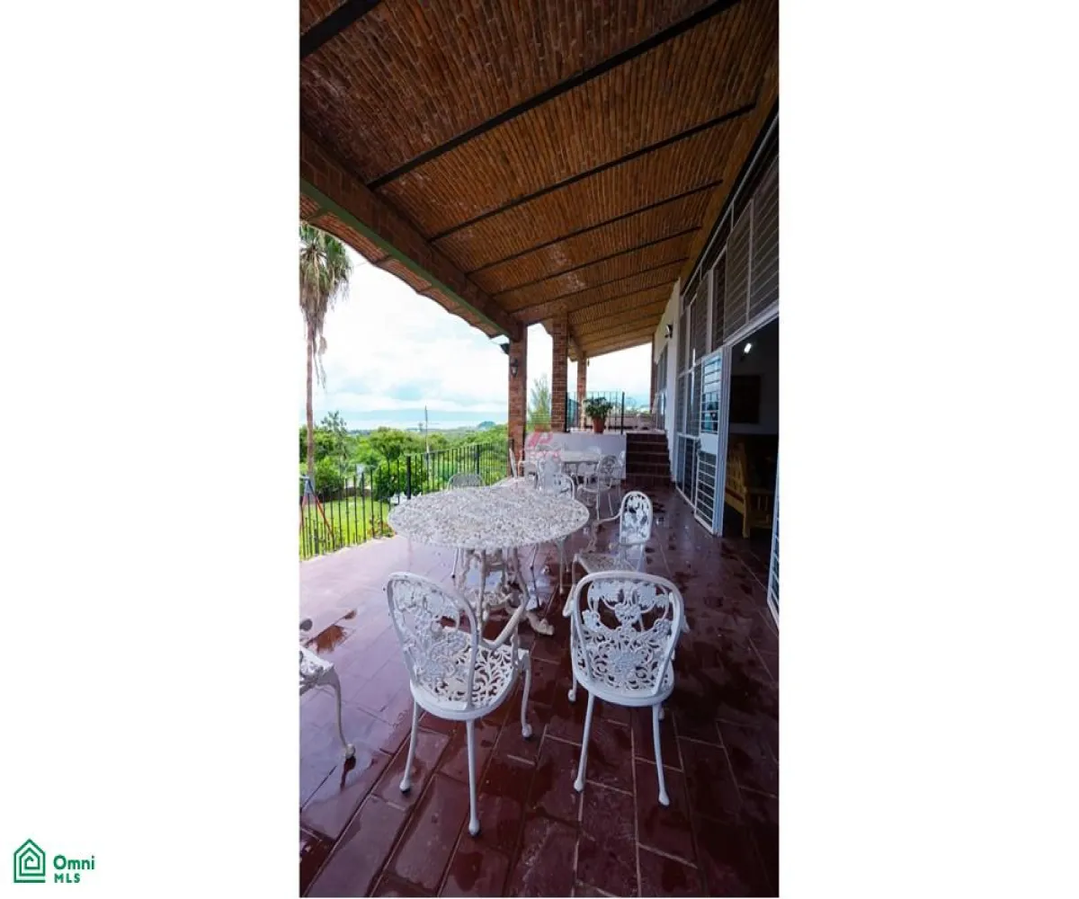 Casa En Venta,Fraccionamiento Brisas de Chapala,Tormenta 2, Chapala, Jalisco 45900, 6 Habitaciones,5 Baños,Tormenta,MX25996182