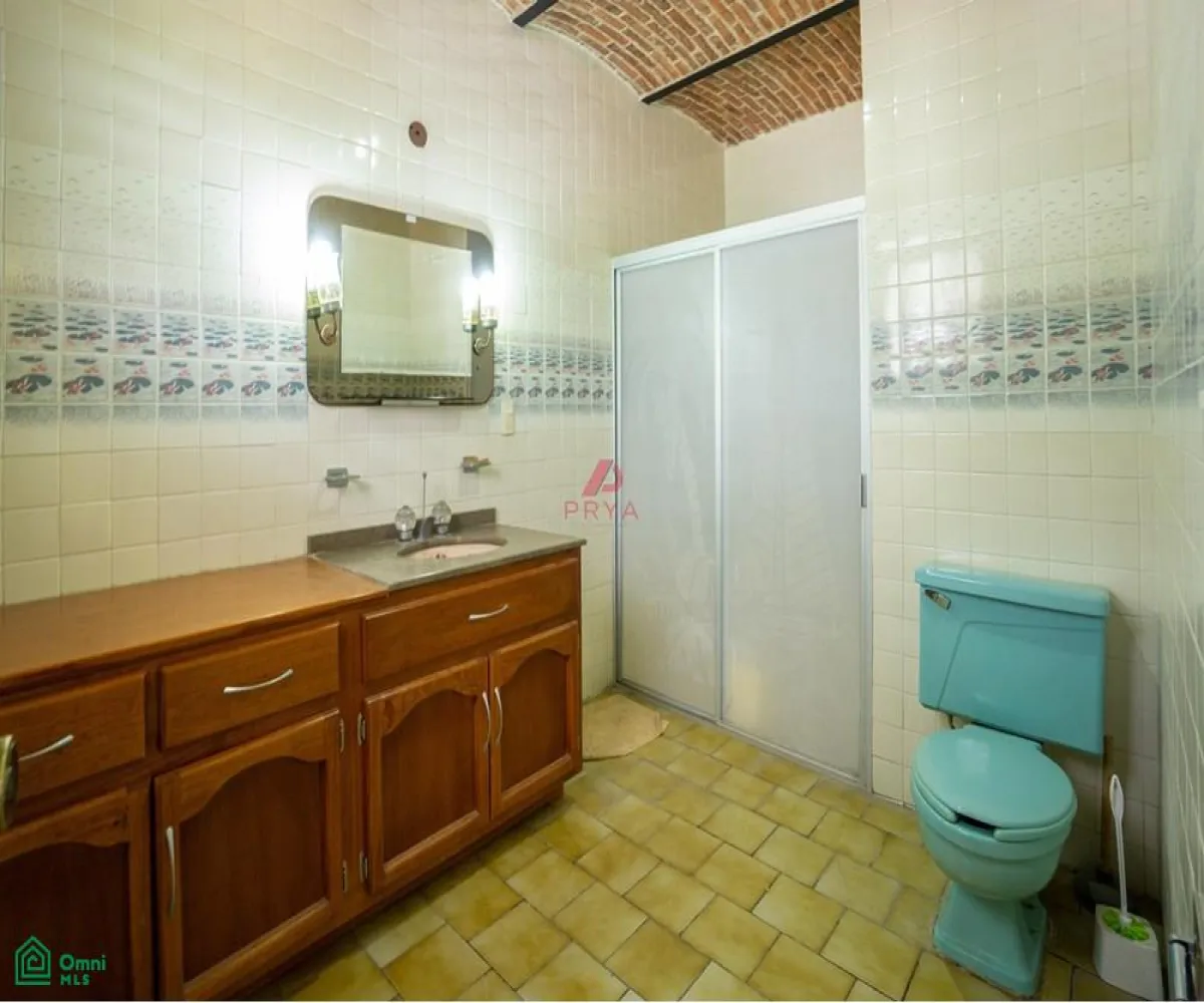 Casa En Venta,Fraccionamiento Brisas de Chapala,Tormenta 2, Chapala, Jalisco 45900, 6 Habitaciones,5 Baños,Tormenta,MX25996182