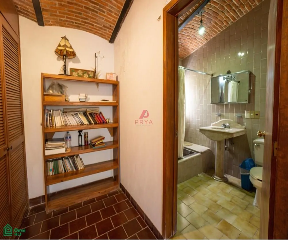 Casa En Venta,Fraccionamiento Brisas de Chapala,Tormenta 2, Chapala, Jalisco 45900, 6 Habitaciones,5 Baños,Tormenta,MX25996182