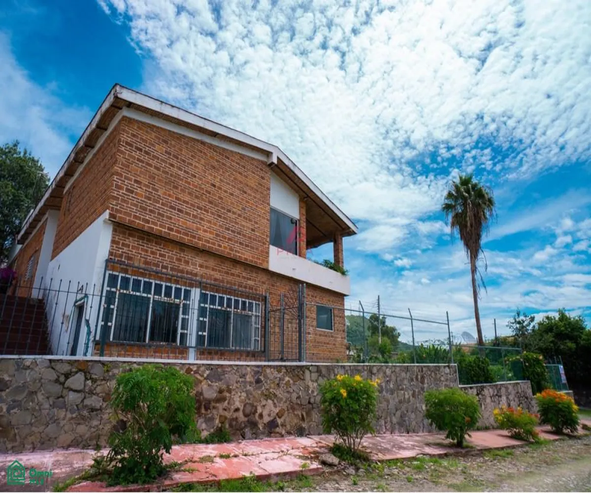 Casa En Venta,Fraccionamiento Brisas de Chapala,Tormenta 2, Chapala, Jalisco 45900, 6 Habitaciones,5 Baños,Tormenta,MX25996182