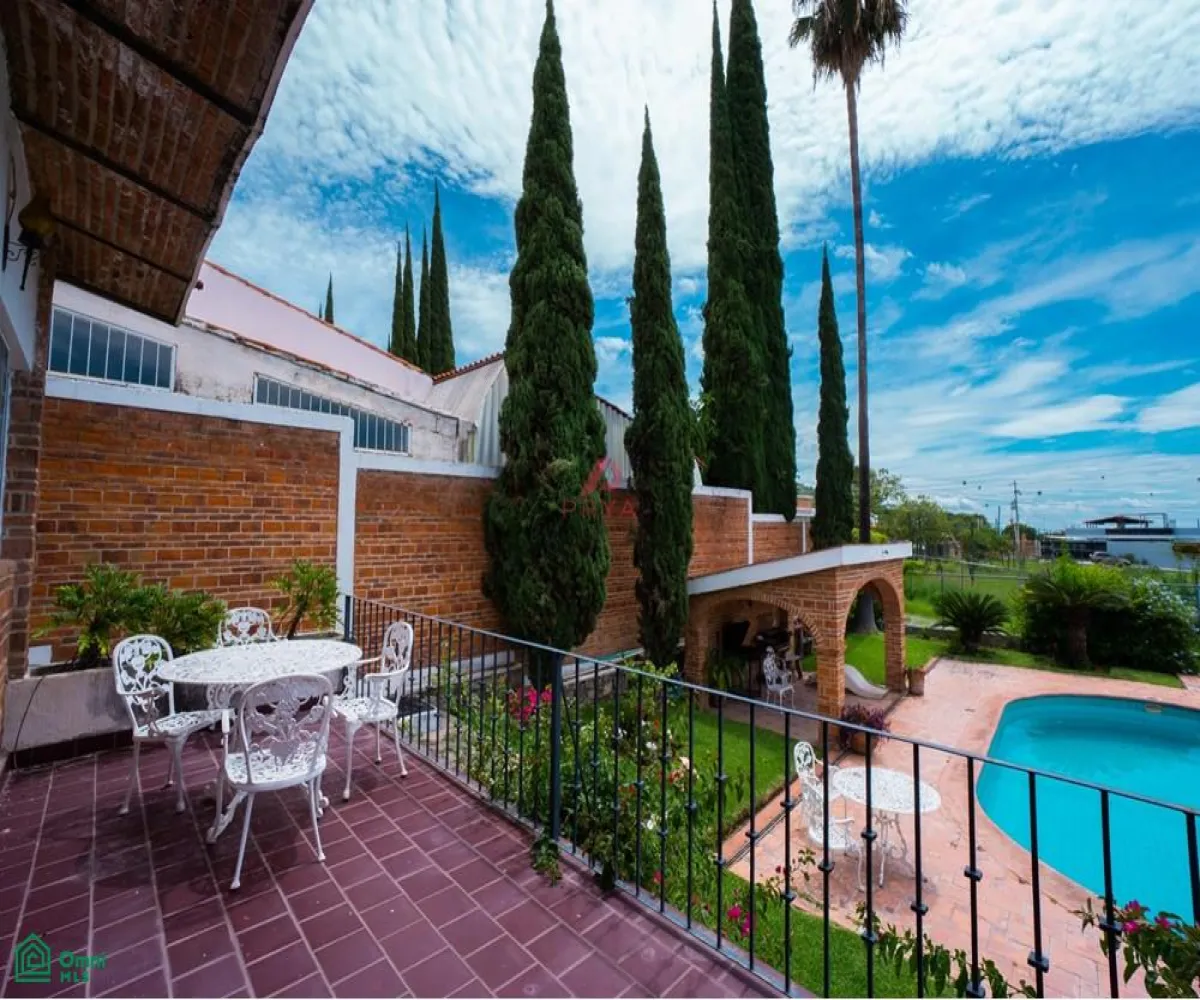 Casa En Venta,Fraccionamiento Brisas de Chapala,Tormenta 2, Chapala, Jalisco 45900, 6 Habitaciones,5 Baños,Tormenta,MX25996182