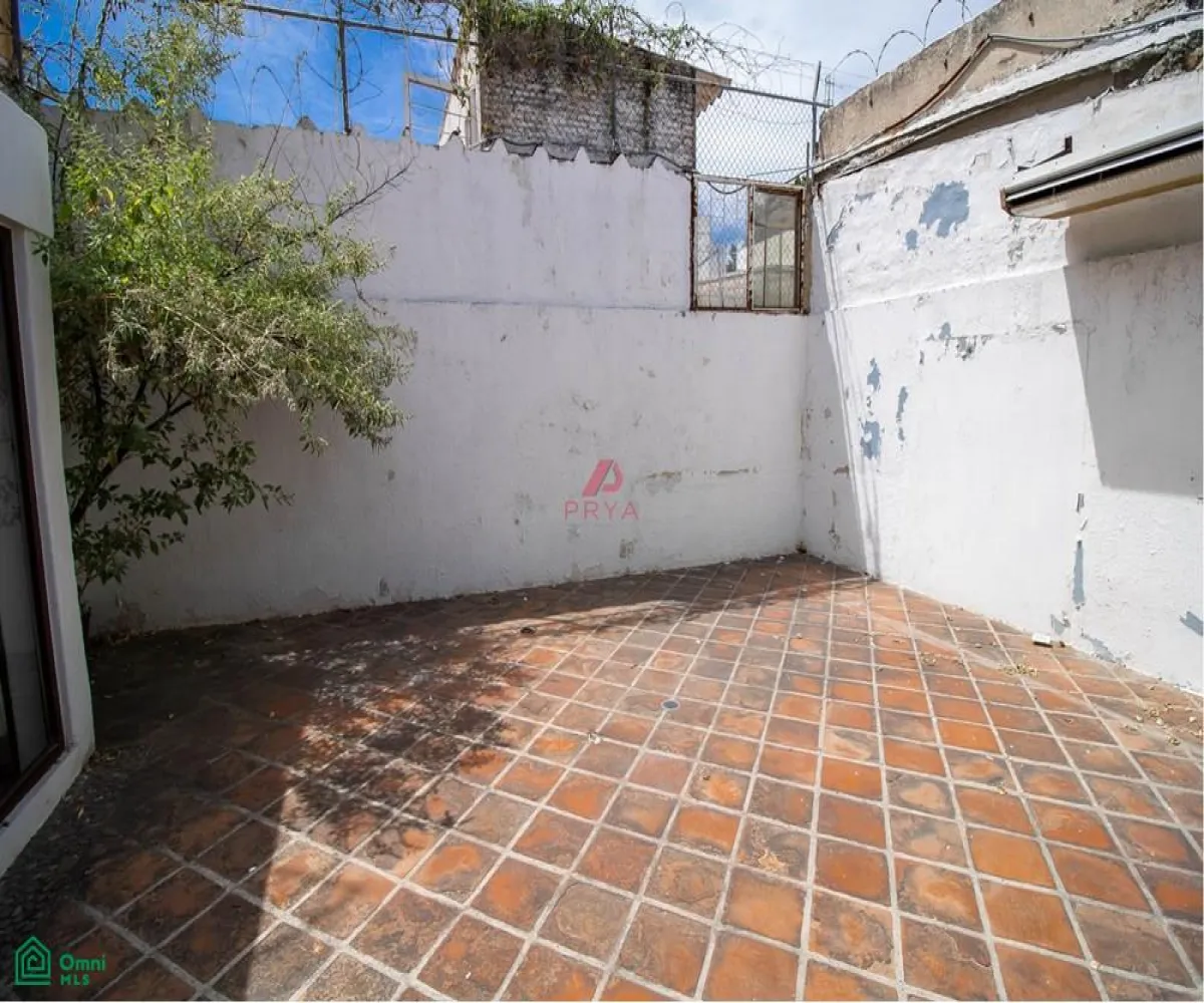 Casa En Venta,Fraccionamiento Ladrón de Guevara,LADRON DE GUEVARA S/N, Guadalajara, Jalisco 44690,1 Baño,LADRON DE GUEVARA,MX25996226