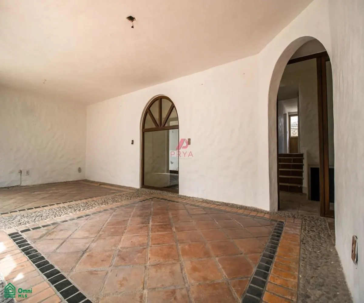 Casa En Venta,Fraccionamiento Ladrón de Guevara,LADRON DE GUEVARA S/N, Guadalajara, Jalisco 44690,1 Baño,LADRON DE GUEVARA,MX25996226
