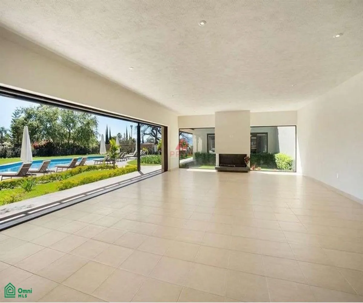 Casa En Venta,Ajijic Centro,Carretera a Chapala - Jocotepec, raquenet Club 960, Chapala, Jalisco 45920, 3 Habitaciones,3 Baños,Carretera a Chapala - Jocotepec, raquenet Club,MX25996237