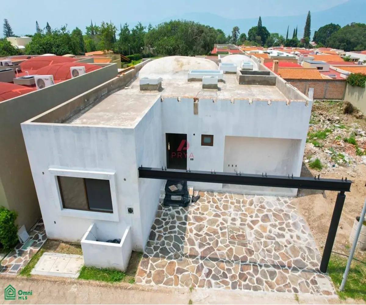 Casa En Venta,Ajijic Centro,Carretera a Chapala - Jocotepec, raquenet Club 960, Chapala, Jalisco 45920, 3 Habitaciones,3 Baños,Carretera a Chapala - Jocotepec, raquenet Club,MX25996237