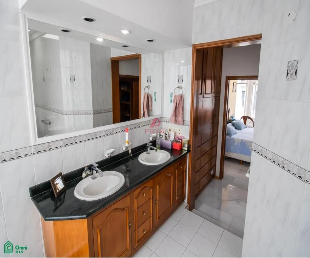 Casa En Venta,Valle Real,san arturo poniente S/N, Zapopan, Jalisco 45019, 4 Habitaciones,4 Baños,san arturo poniente,MX25996249