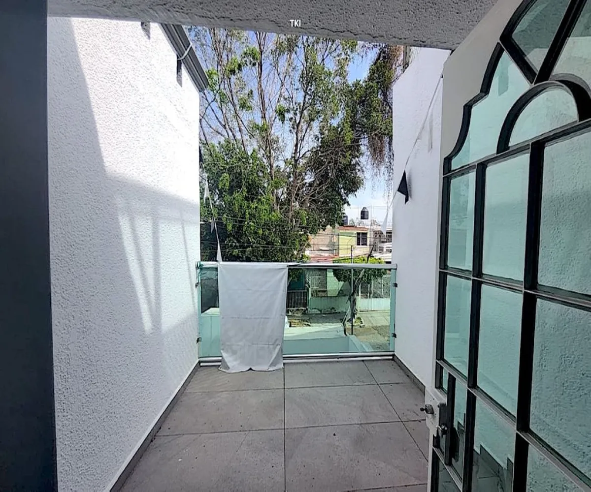 Casa En Venta,Santa Elena Alcalde,Calle Jerez 2477, Guadalajara, Jalisco 44220, 5 Habitaciones,3 Baños,Calle Jerez,2,pPn8EWT