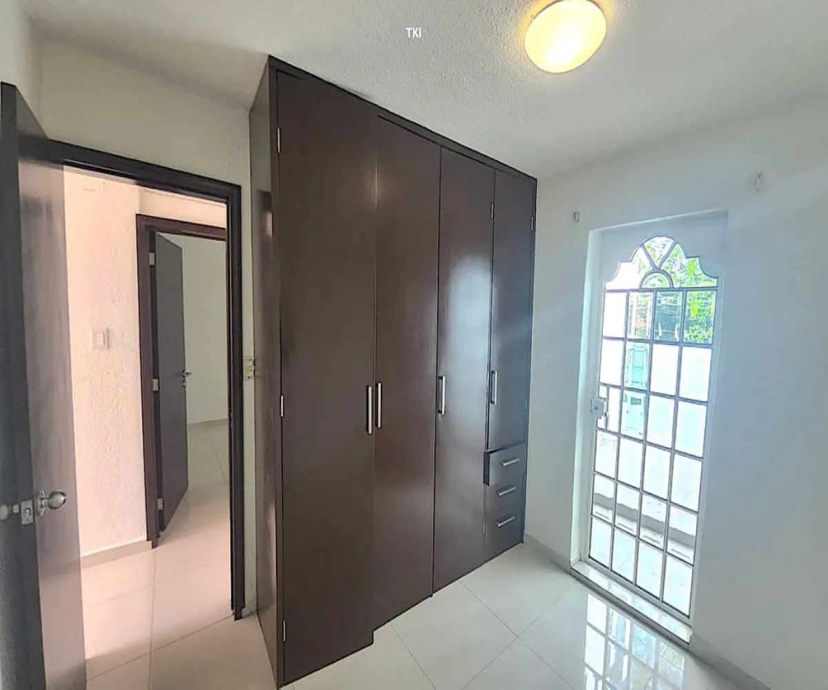 Casa En Venta,Santa Elena Alcalde,Calle Jerez 2477, Guadalajara, Jalisco 44220, 5 Habitaciones,3 Baños,Calle Jerez,2,pPn8EWT