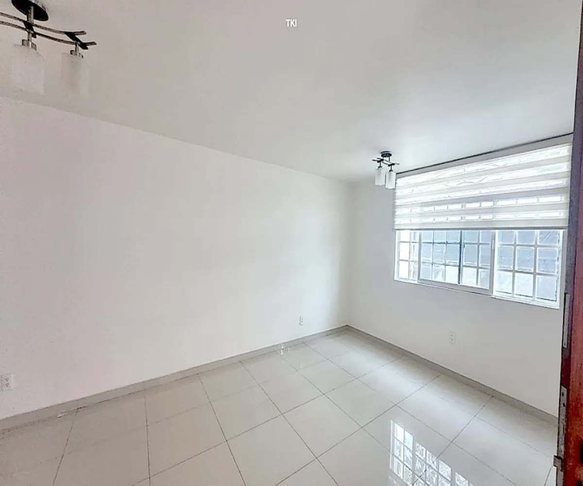 Casa En Venta,Santa Elena Alcalde,Calle Jerez 2477, Guadalajara, Jalisco 44220, 5 Habitaciones,3 Baños,Calle Jerez,2,pPn8EWT