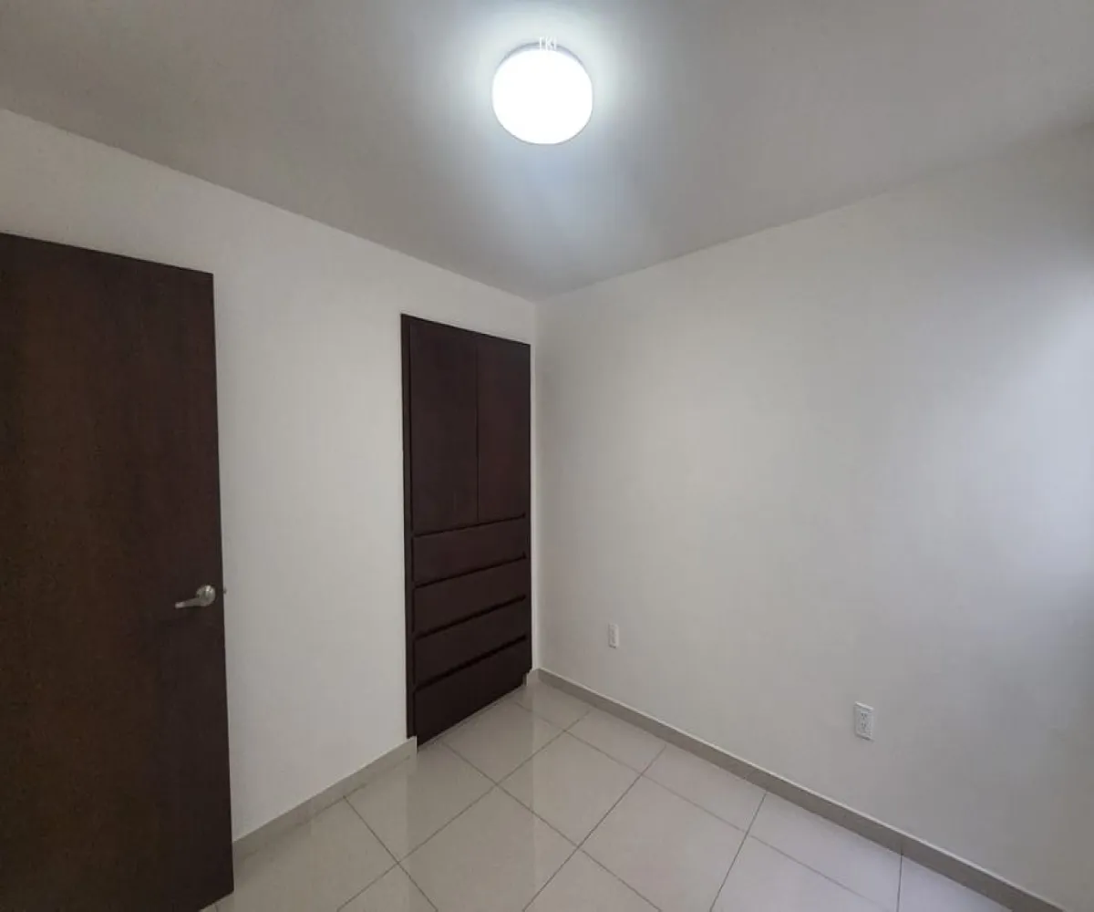 Casa En Venta,Santa Elena Alcalde,Calle Jerez 2477, Guadalajara, Jalisco 44220, 5 Habitaciones,3 Baños,Calle Jerez,2,pPn8EWT