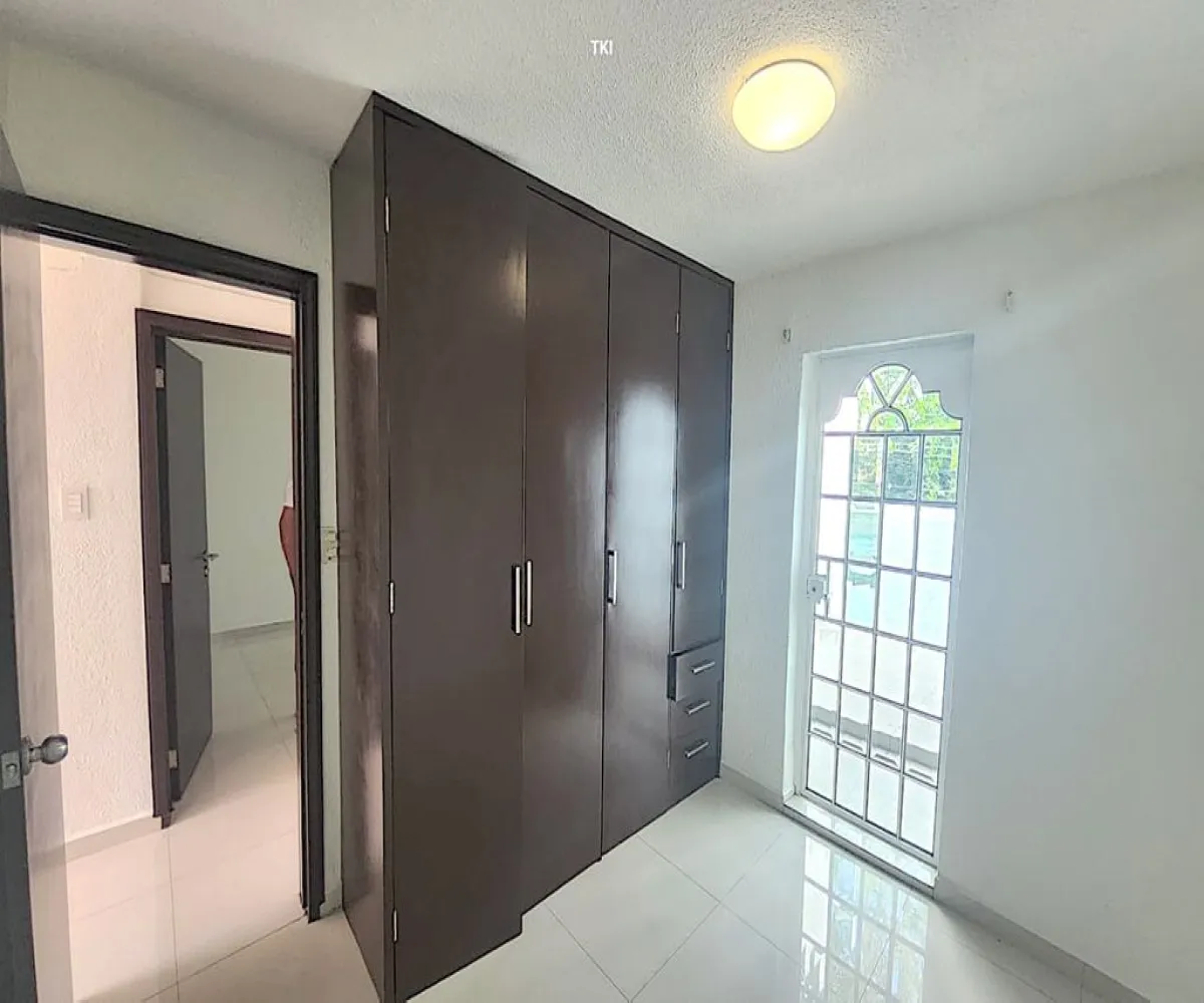 Casa En Venta,Santa Elena Alcalde,Calle Jerez 2477, Guadalajara, Jalisco 44220, 5 Habitaciones,3 Baños,Calle Jerez,2,pPn8EWT