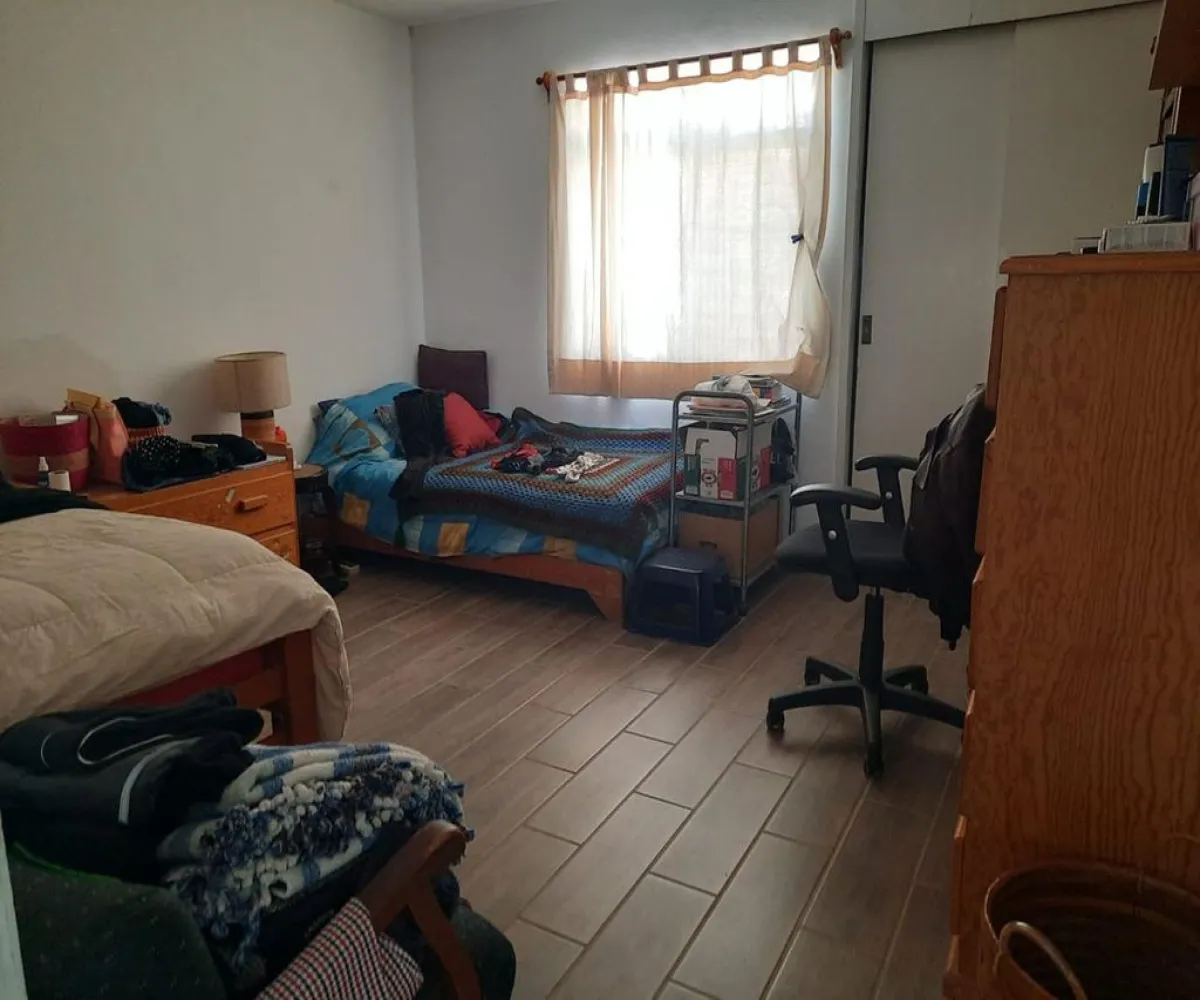 Casa En Venta,Jardines de Guadalupe,Estudiantes 4740, Zapopan, Jalisco 45030, 4 Habitaciones,2 Baños,Estudiantes,1,pJ18Frj
