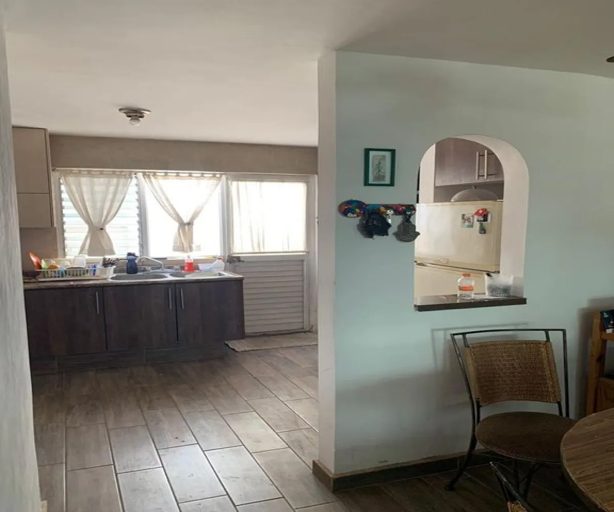 Casa En Venta,Jardines de Guadalupe,Estudiantes 4740, Zapopan, Jalisco 45030, 4 Habitaciones,2 Baños,Estudiantes,1,pJ18Frj