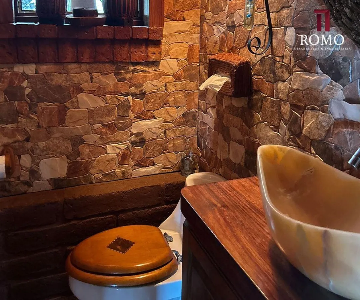 Casa En Venta,El Palomar,BARRANCO 123, Tlajomulco de Zúñiga, Jalisco 45643, 4 Habitaciones,4 Baños,BARRANCO,3,p682tm9