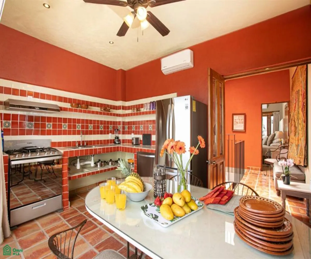 Casa En Venta,Puerto Vallarta Centro,Miramar 585, Puerto Vallarta, Jalisco 48300, 7 Habitaciones,9 Baños,Miramar,3,MX23997381