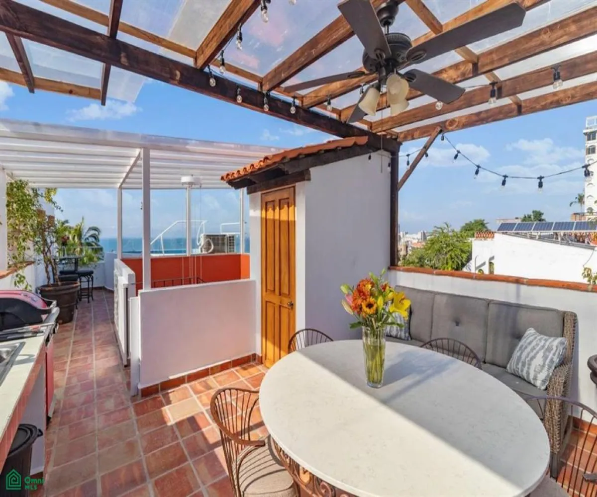 Casa En Venta,Puerto Vallarta Centro,Miramar 585, Puerto Vallarta, Jalisco 48300, 7 Habitaciones,9 Baños,Miramar,3,MX23997381