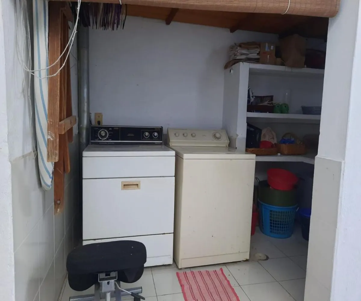 Casa En Venta,Villa Universitaria,Paseo de Los Parques 4280, Zapopan, Jalisco 45110, 3 Habitaciones,4 Baños,Paseo de Los Parques,1,pWgCuyQ