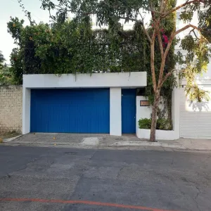 Casa En Venta,Villa Universitaria,Paseo de Los Parques 4280, Zapopan, Jalisco 45110, 3 Habitaciones,4 Baños,Paseo de Los Parques,1,pWgCuyQ