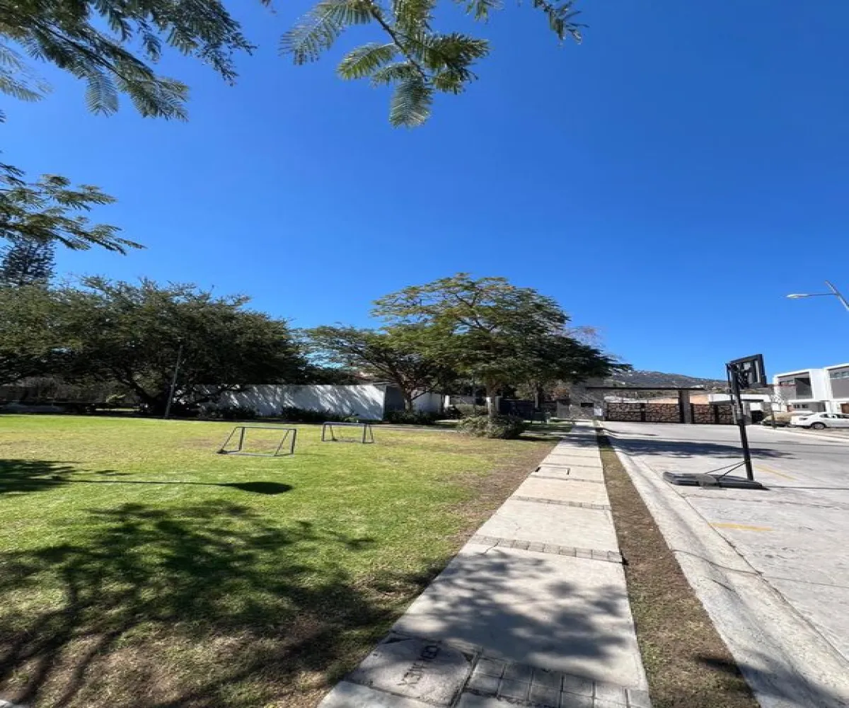 Casa En Venta,Los Gavilanes,Allende 45, Tlajomulco de Zúñiga, Jalisco 45645, 3 Habitaciones,2 Baños,Allende,2,pysz2jb