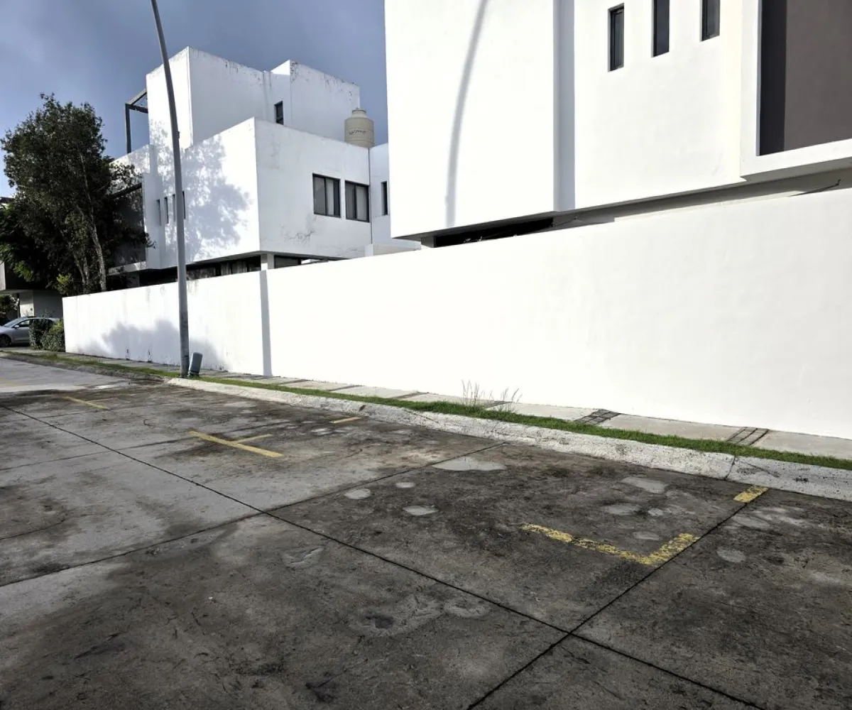 Casa En Venta,Los Gavilanes,Allende 45, Tlajomulco de Zúñiga, Jalisco 45645, 3 Habitaciones,2 Baños,Allende,2,pysz2jb