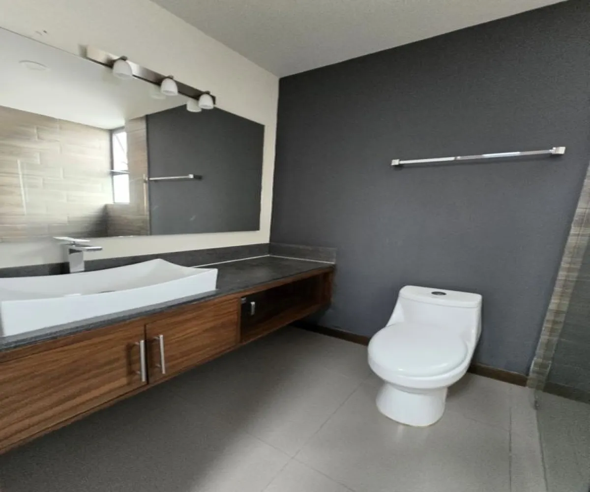 Casa En Venta,Los Gavilanes,Allende 45, Tlajomulco de Zúñiga, Jalisco 45645, 3 Habitaciones,2 Baños,Allende,2,pysz2jb