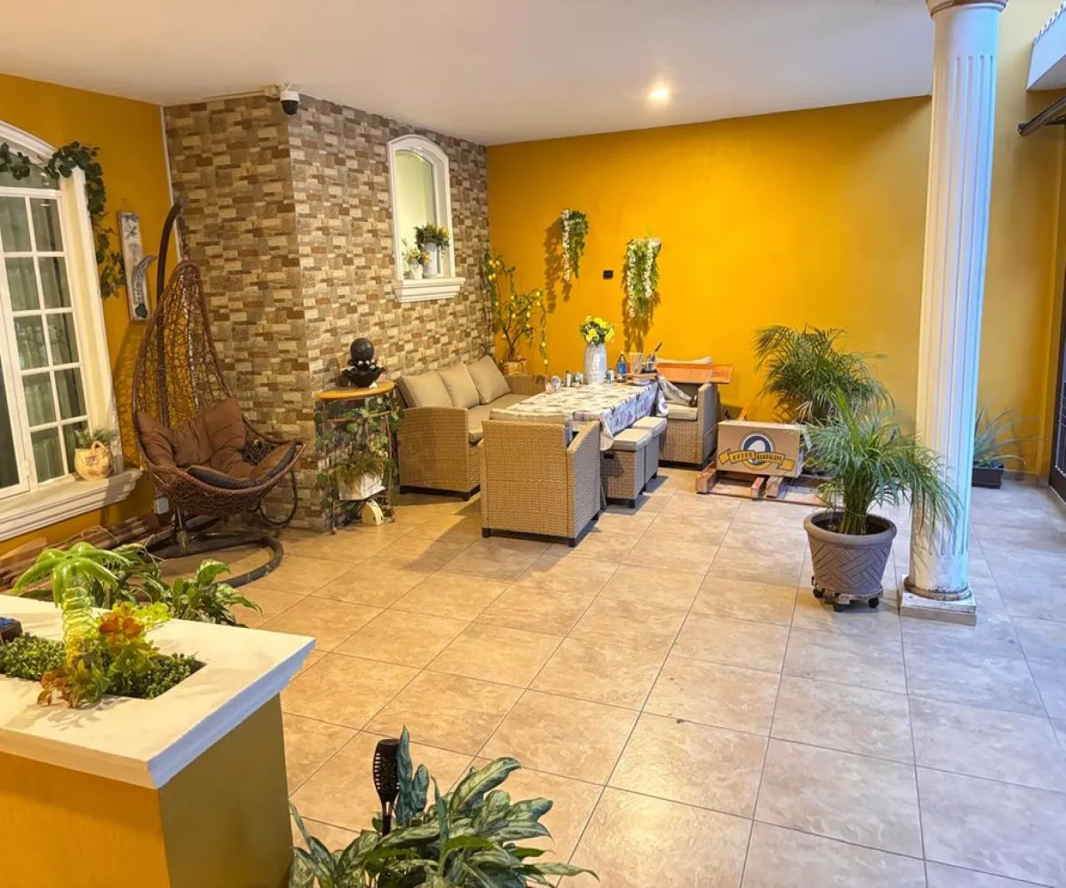 Casa En Venta,Santa Elena Estadio,Calle Linares 2441, Guadalajara, Jalisco 44230, 3 Habitaciones,2 Baños,Calle Linares,3,pZCRKxN