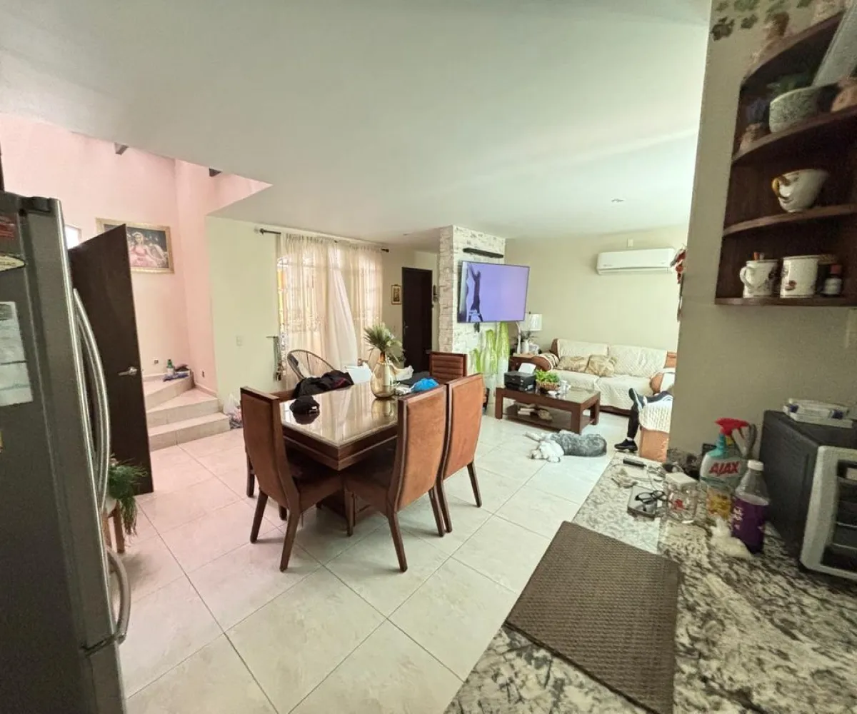 Casa En Venta,Santa Elena Estadio,Calle Linares 2441, Guadalajara, Jalisco 44230, 3 Habitaciones,2 Baños,Calle Linares,3,pZCRKxN