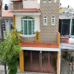 Casa En Venta,Santa Elena Estadio,Calle Linares 2441, Guadalajara, Jalisco 44230, 3 Habitaciones,2 Baños,Calle Linares,3,pZCRKxN