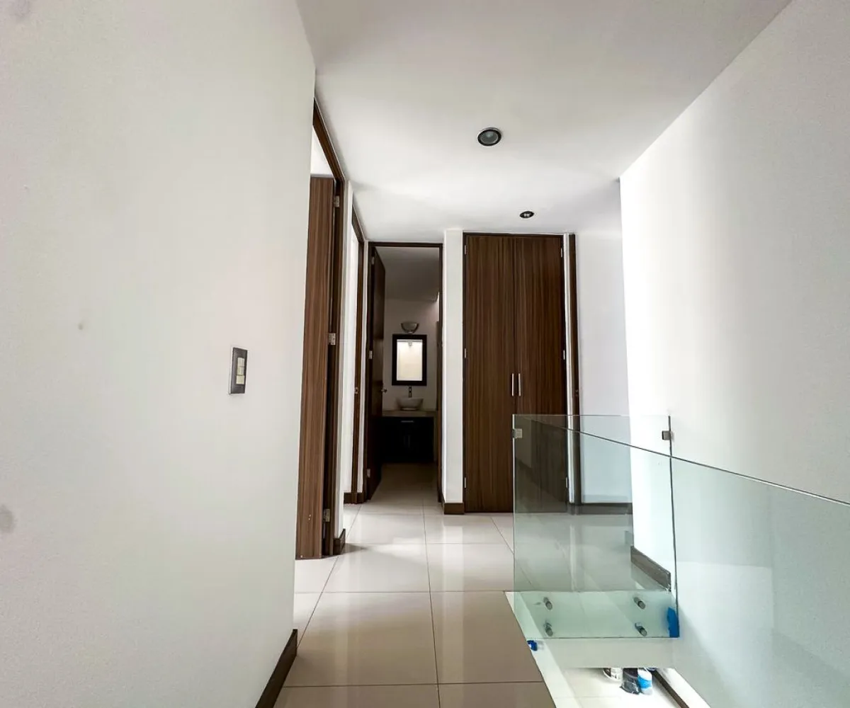 Casa En Venta,Santa Ana Tepetitlán,Francisco Javier Mina 3425, Zapopan, Jalisco 45230, 3 Habitaciones,2 Baños,Francisco Javier Mina,2,paxeQ1s