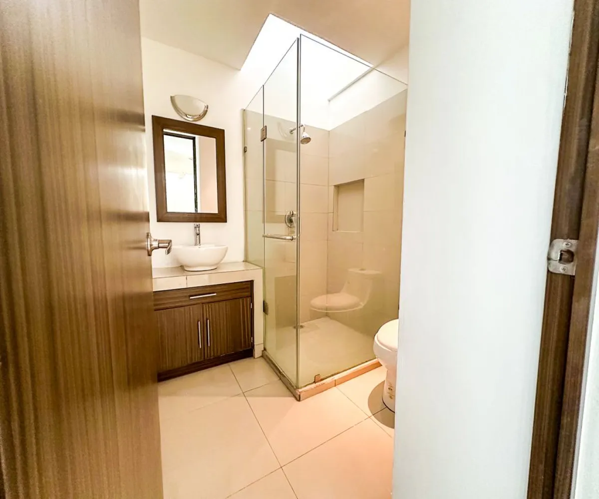 Casa En Venta,Santa Ana Tepetitlán,Francisco Javier Mina 3425, Zapopan, Jalisco 45230, 3 Habitaciones,2 Baños,Francisco Javier Mina,2,paxeQ1s