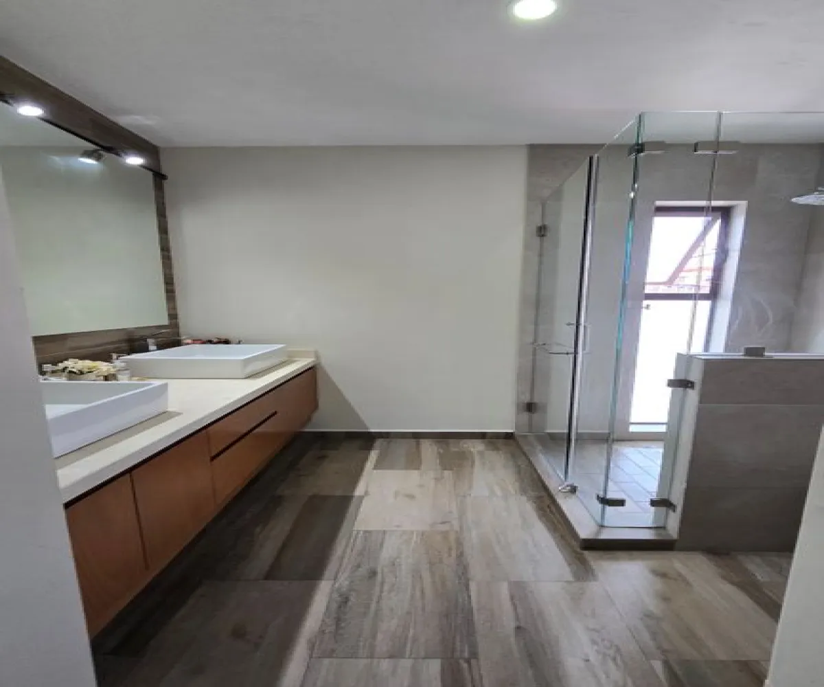 Casa En Venta,Colonial Tlaquepaque,Calle República de Nicaragua 161, San Pedro Tlaquepaque, Jalisco 45570, 3 Habitaciones,3 Baños,Calle República de Nicaragua,3,plfUPLT Casa En Venta,Colonial Tlaquepaque,Calle República de Nicaragua 161, San Pedro Tlaquepaque, Jalisco 45570, 3 Habitaciones,3 Baños,Calle República de Nicaragua,3,plfUPLT