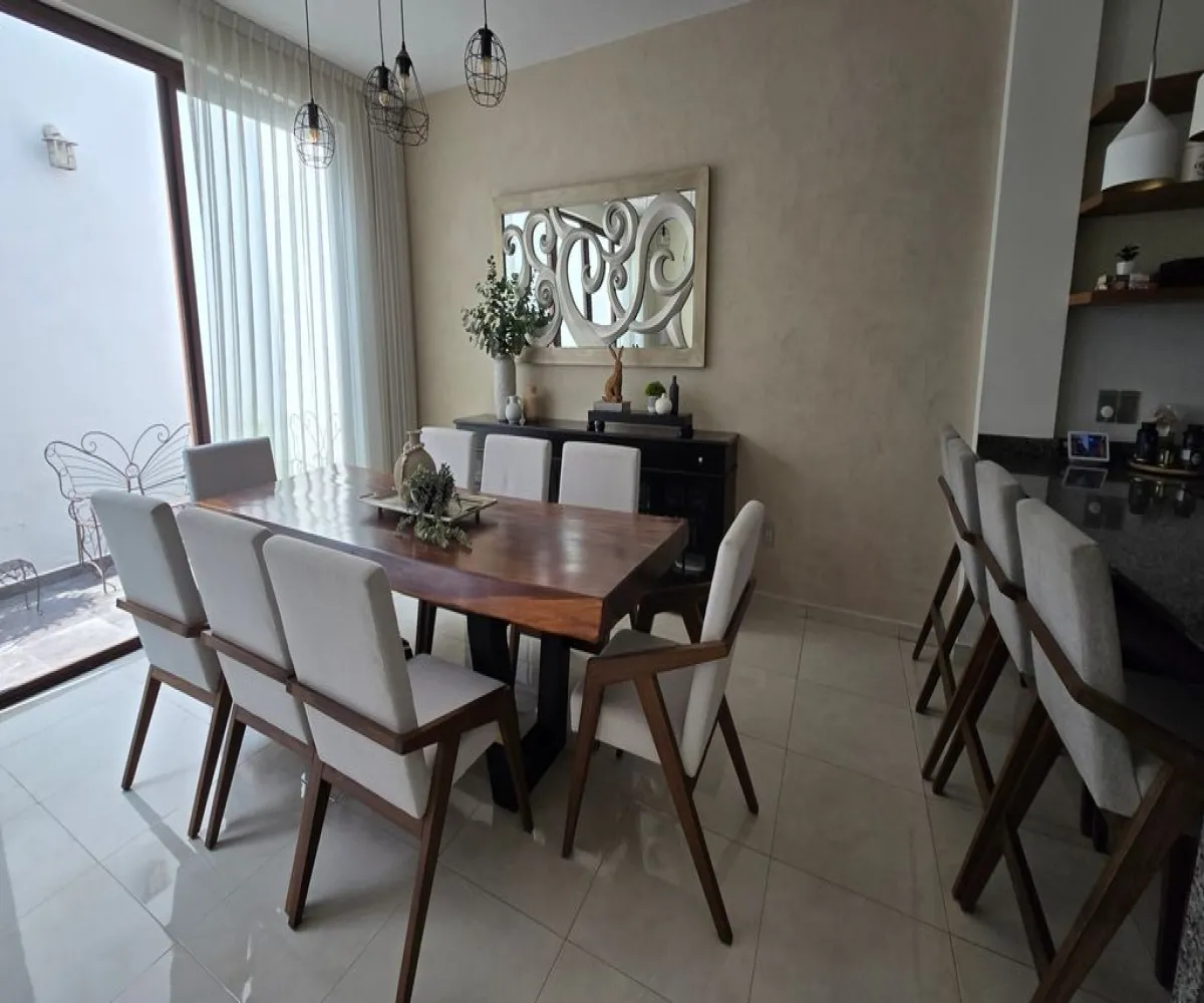 Casa En Venta,Colonial Tlaquepaque,Calle República de Nicaragua 161, San Pedro Tlaquepaque, Jalisco 45570, 3 Habitaciones,3 Baños,Calle República de Nicaragua,3,plfUPLT Casa En Venta,Colonial Tlaquepaque,Calle República de Nicaragua 161, San Pedro Tlaquepaque, Jalisco 45570, 3 Habitaciones,3 Baños,Calle República de Nicaragua,3,plfUPLT