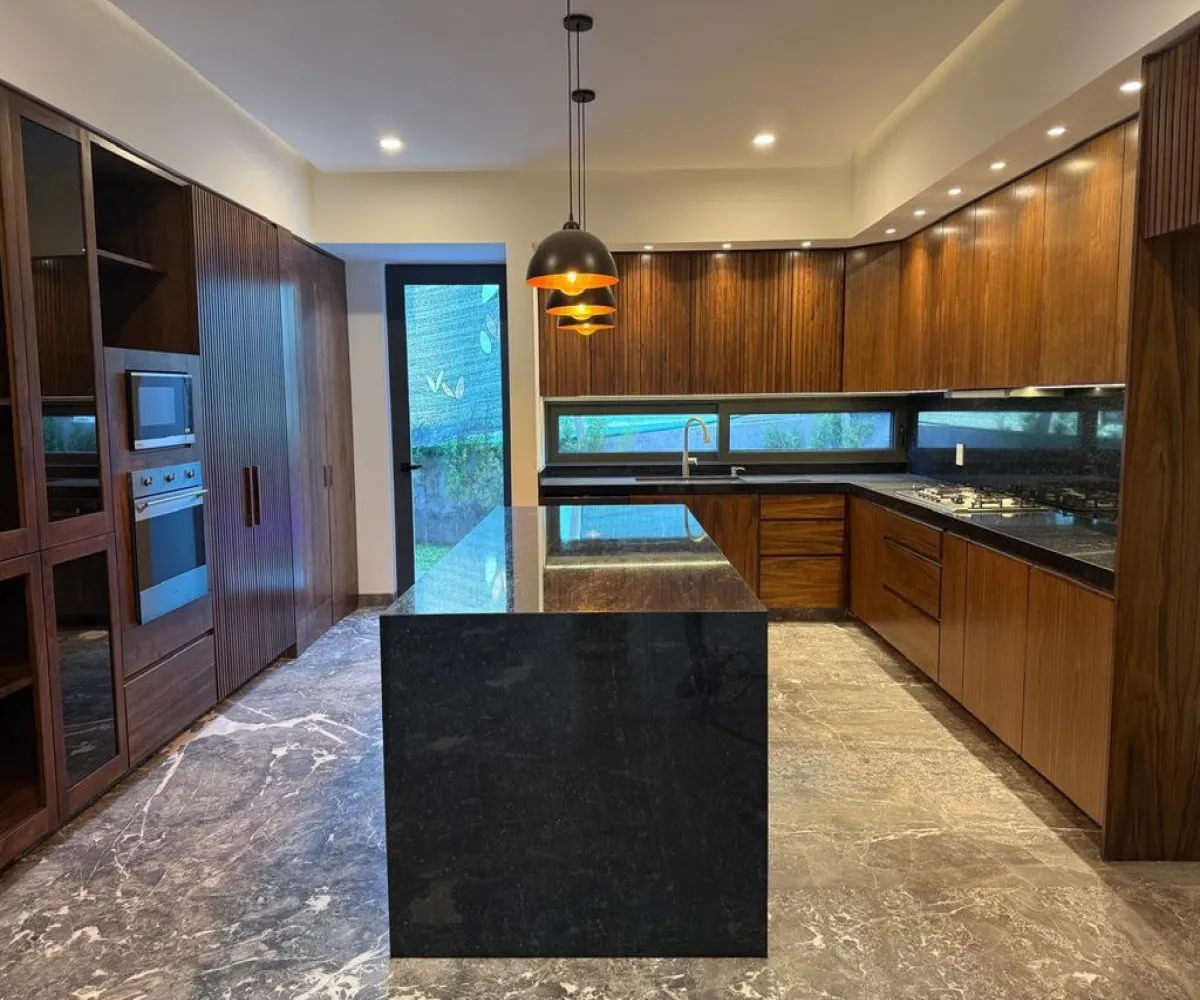 Casa En Venta,Rancho Contento,Avenida Vallarta Eje Poniente 2701, Zapopan, Jalisco 45222, 4 Habitaciones,5 Baños,Avenida Vallarta Eje Poniente,3,ptqHudL