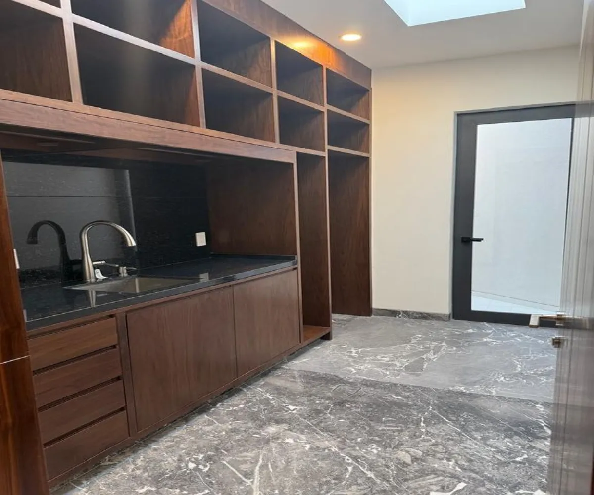 Casa En Venta,Rancho Contento,Avenida Vallarta Eje Poniente 2701, Zapopan, Jalisco 45222, 4 Habitaciones,5 Baños,Avenida Vallarta Eje Poniente,3,ptqHudL